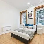2 Bed Piccadilly Apartment 2