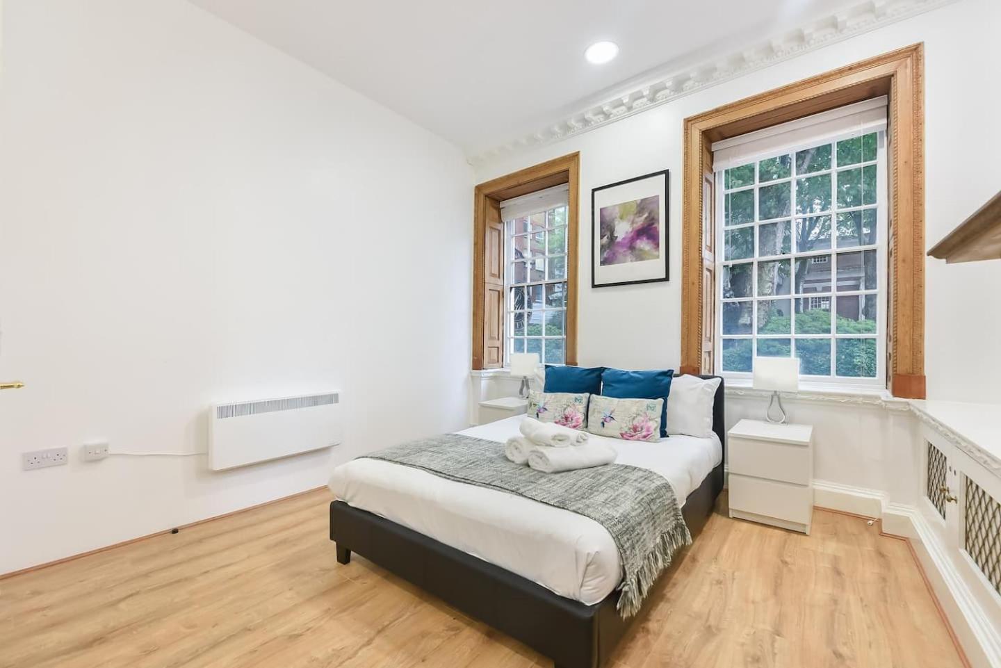 2 Bed Piccadilly 2